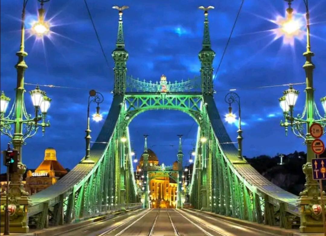 Riverside Cosy Apartman Budapest Eksteriør bilde